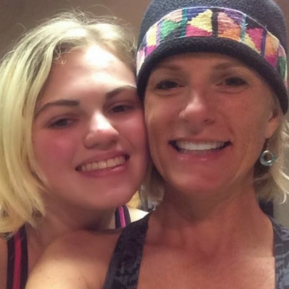 Meet your Posher, Monica - Picture 1 of 1