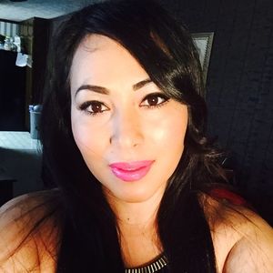Meet your Posher, Paola