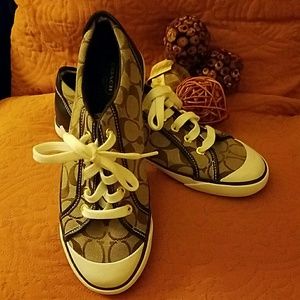 COACH Barrett Sneakers! Never worn! (Sz. 8.5)