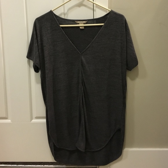 banana republic slightly sparkle grey tee