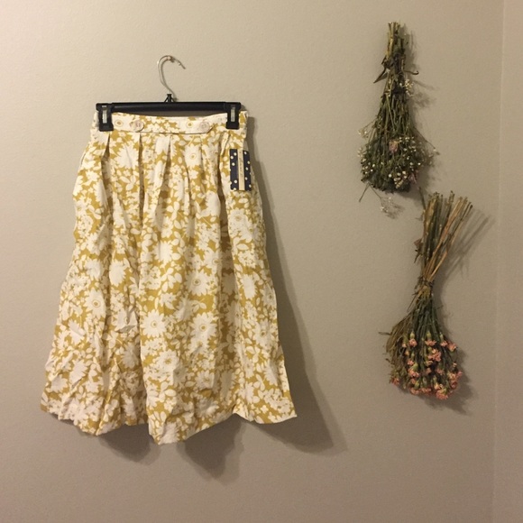 knee length floral skirt