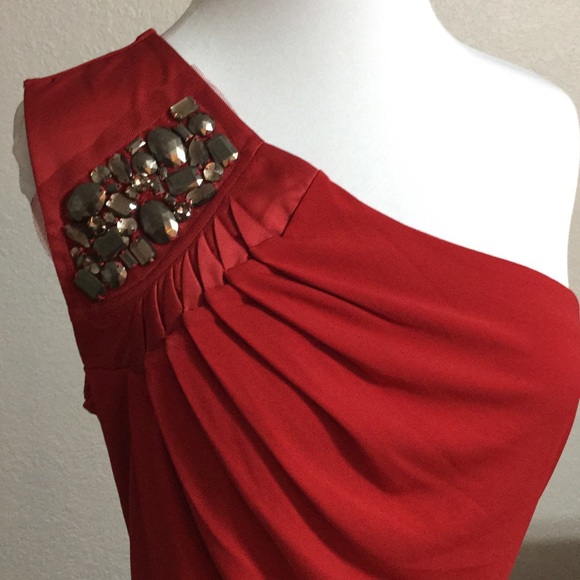 One Shoulder Top - Picture 2 of 3