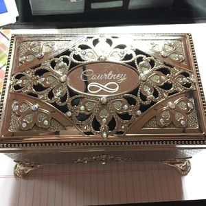 Custom jewelry box