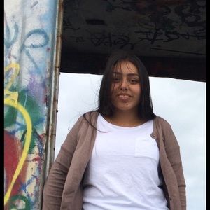 Meet your Posher, Bernadette