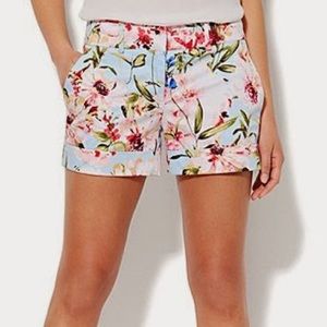 NWOT NY&co 7th Avenue Cuffed Short Floral Size 8