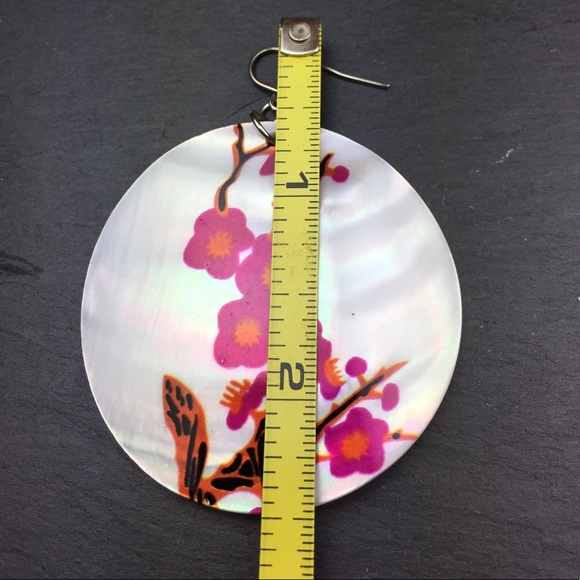 Flower Shell Earrings - Picture 5 of 8