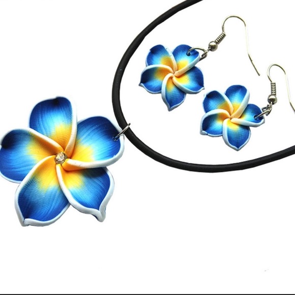 Flower Earrings & Necklace - Picture 7 of 7