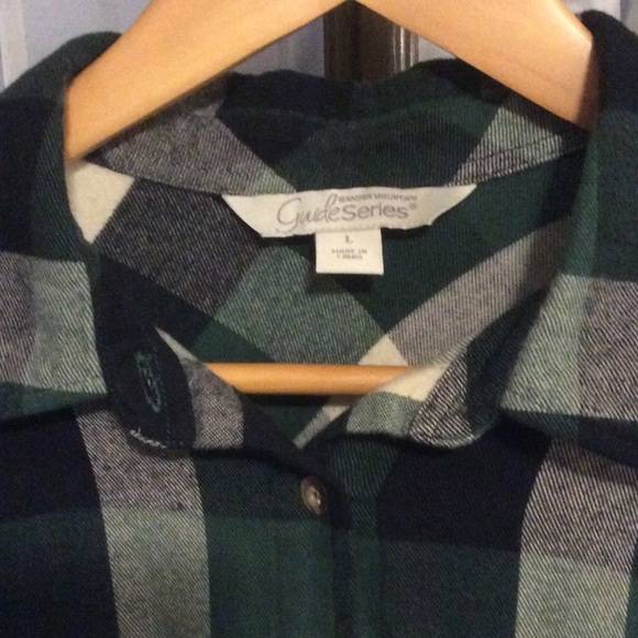 Flannel🌲 - Picture 2 of 2