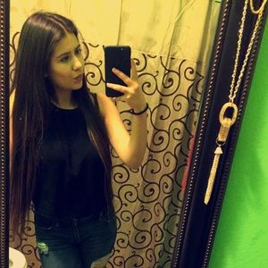 Meet your Posher, Melanie