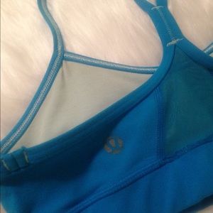 Lululemon Flow y Bra