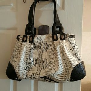 Jessica Simpson hand bag