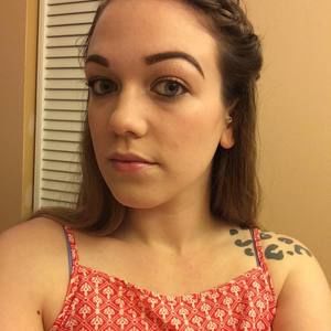 Meet your Posher, Paige larisa