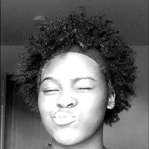 Meet your Posher, Taryn