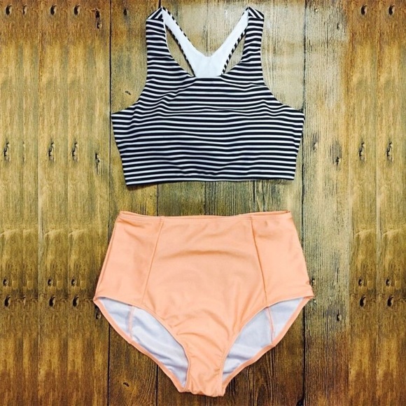 🎉LAST CHANCE SALE🎉Adorable Two Piece - Picture 2 of 3