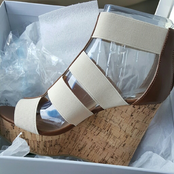 Brand New Steve Madden - Picture 2 of 2