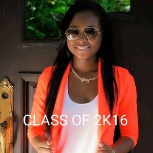 Meet your Posher, Aisha