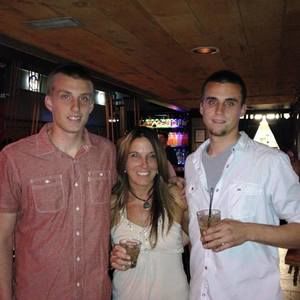 Meet your Posher, Lori