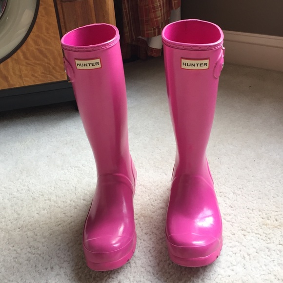 hot pink hunter rain boots