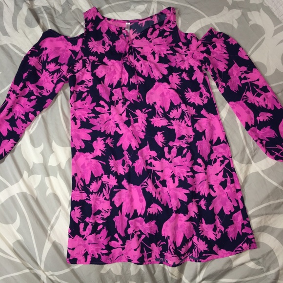 Super cute dress worn once on vacation