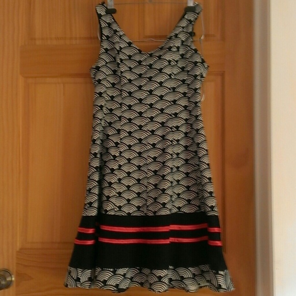 Sleeveless Deco Print Dress