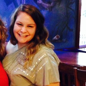 Meet your Posher, Alli