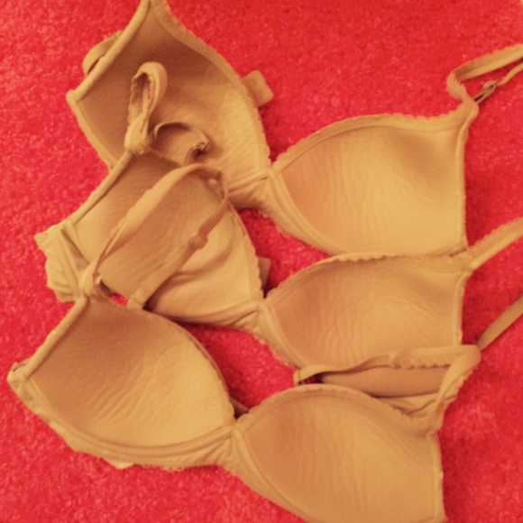 🔆 NWOT Secret BODY by Victoria No Wire Bra Bundle - Picture 2 of 3