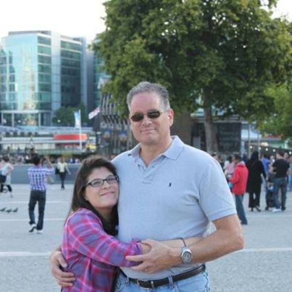 Meet your Posher, Nicole - Picture 1 of 1