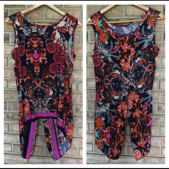 Super Sexy Split-Back Hi Low Tank Top M - Picture 3 of 4