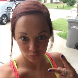 Meet your Posher, Nicole