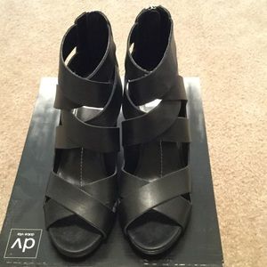 NIB DV By Dolce Vita Genuine Leather Sandals