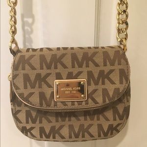 Michael Kors Crossbody (small)