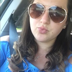 Meet your Posher, Sydney