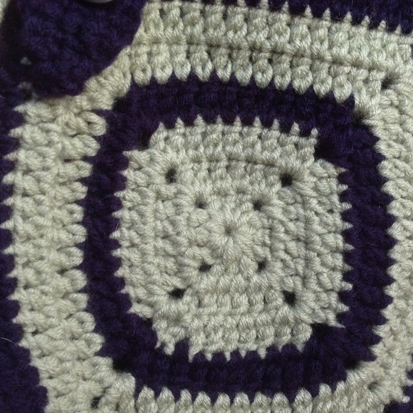 Woman's Crochet Handbag - Picture 2 of 4