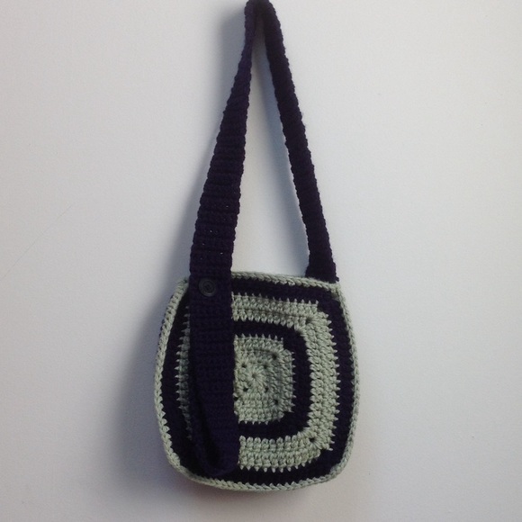 Woman's Crochet Handbag - Picture 3 of 4