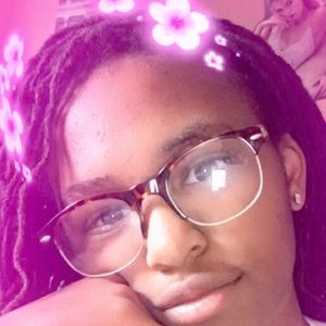 Meet your Posher, Hailz