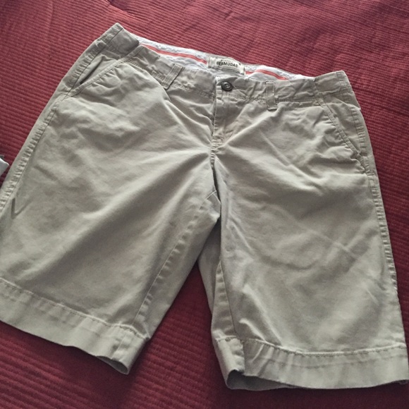 Old Navy Khaki shorts