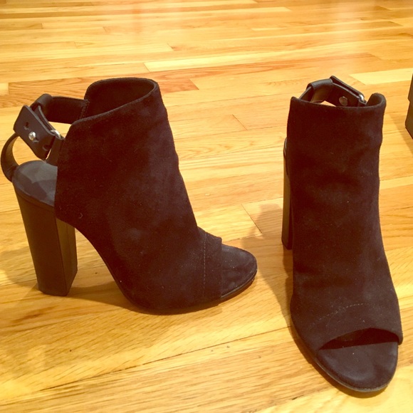 Vince Addison black suede bootie 6.5 with box