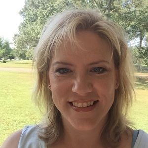 Meet your Posher, Leslie