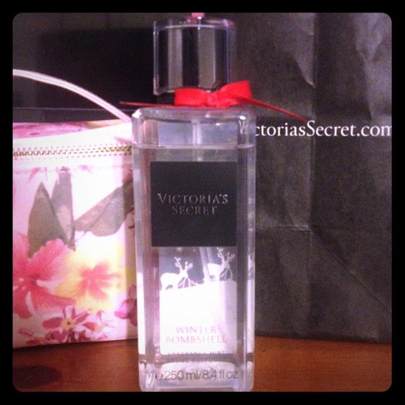 VS winter bombshell fragrance mist!