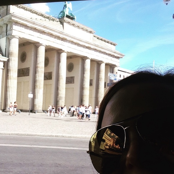 Meet your Posher, Janine - Picture 1 of 1