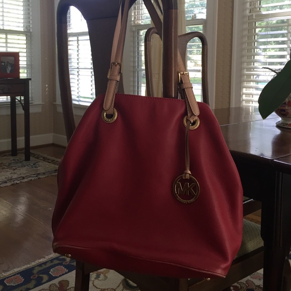 Micheal Kors Purse