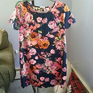 Floral summer dress size small