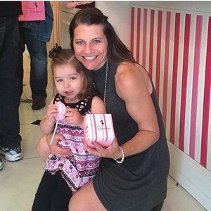 Meet your Posher, Nikki