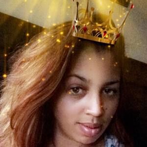 Meet your Posher, Shawntia