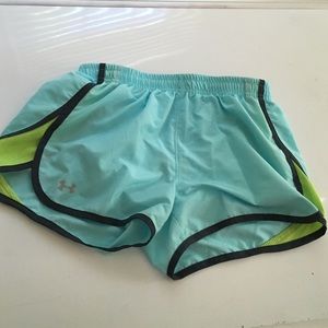 Semi fit under amour shorts