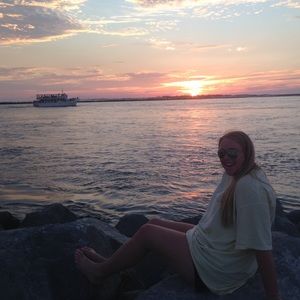 Meet your Posher, Caroline