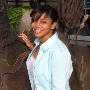 Meet your Posher, Cynthia