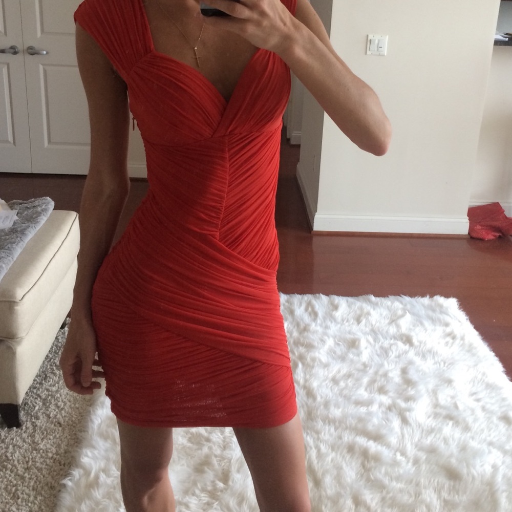 Red Bebe Dress 💃🏻 - Picture 2 of 2