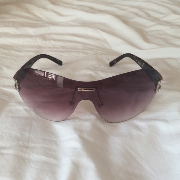 kate spade Accessories - Kate Spade "Becca" sunglasses