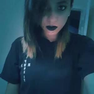 Meet your Posher, Monique